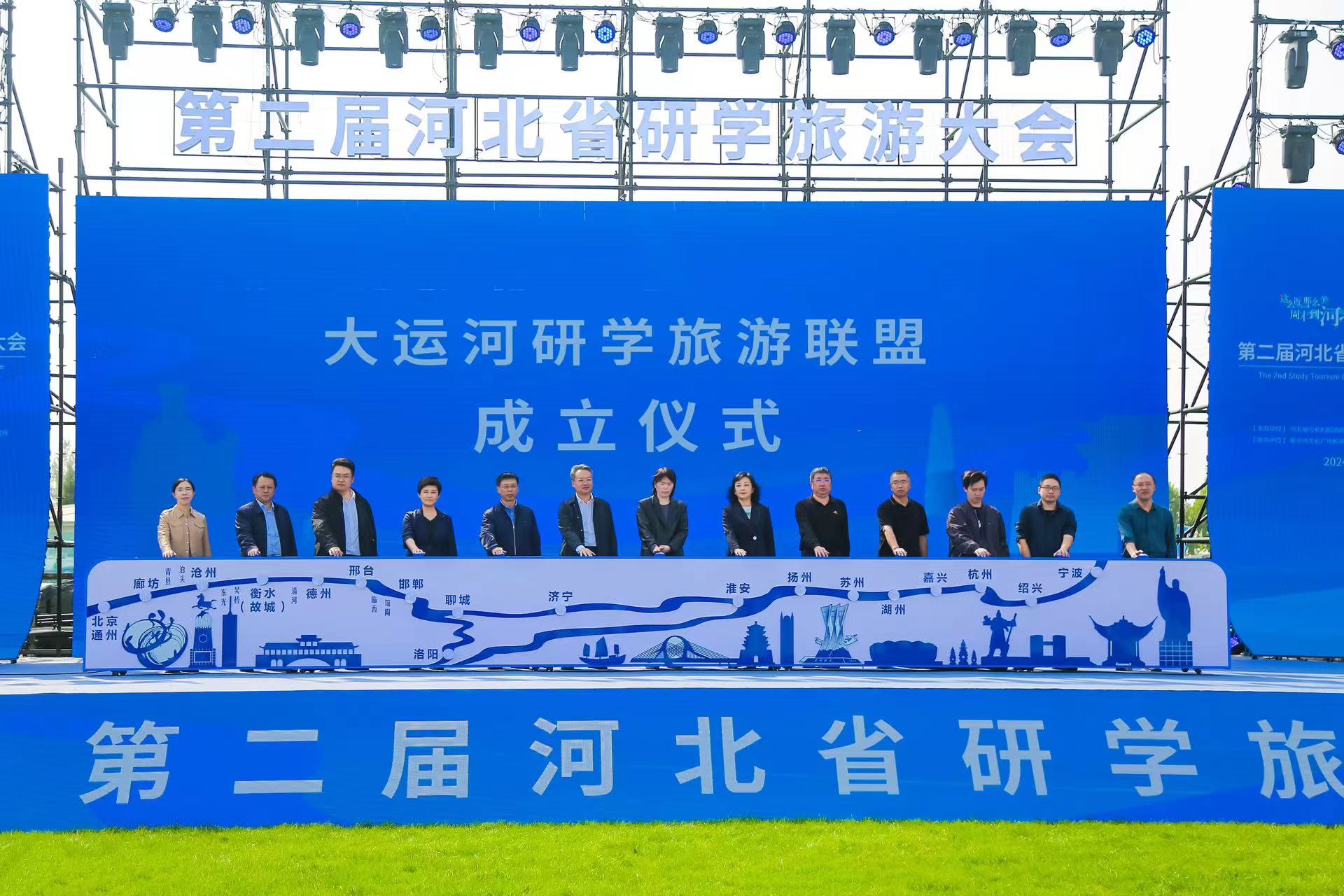 亚泰坊最新动态，变化中的学习之旅，自信与成就感的源泉