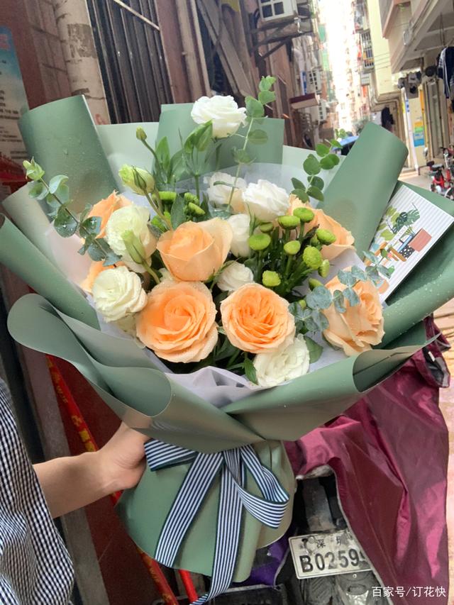 最新送女友鲜花攻略，小巷深处的浪漫邂逅体验