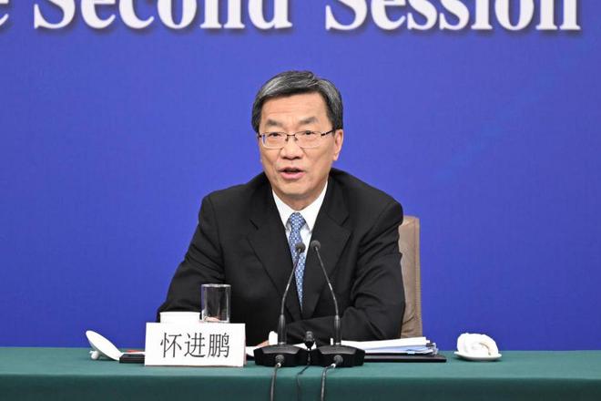 教育部副部长排名揭晓，探索教育领域的领导力量与校园日常温馨之旅